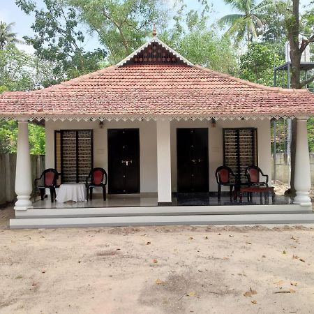 Marari Secret Beach Yoga Homestay Mararikulam Esterno foto