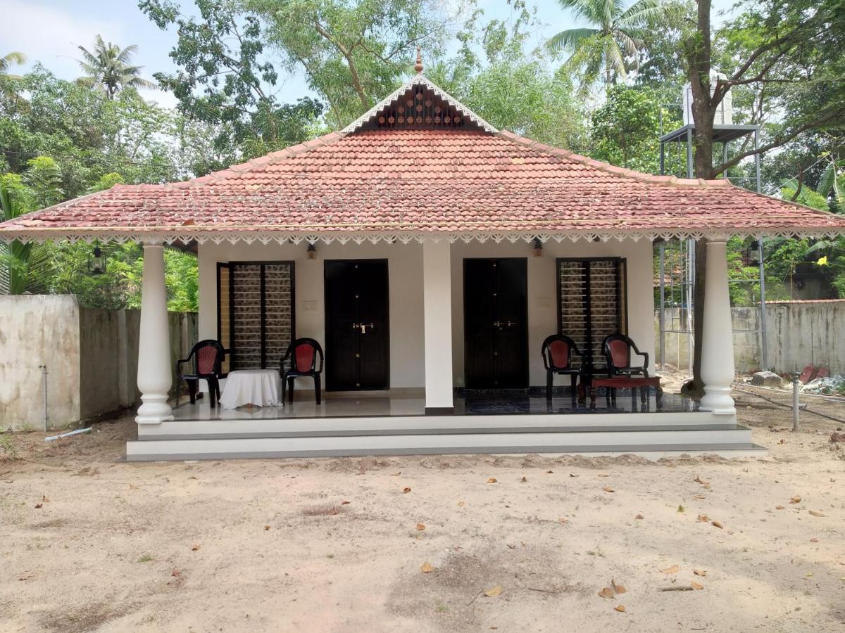 Marari Secret Beach Yoga Homestay Mararikulam Esterno foto